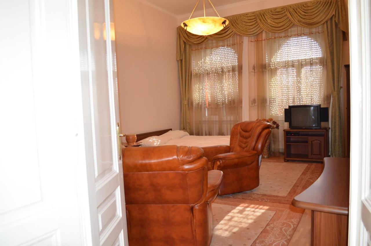 Gabriella Szallas Tabor Utca 5 Szeged Ngoại thất bức ảnh